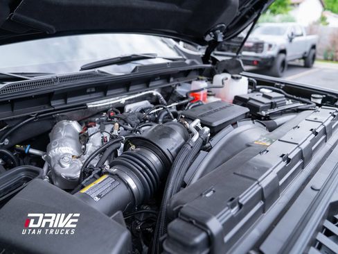 Used 2025 GMC Sierra 3500 Denali Ultimate image 49