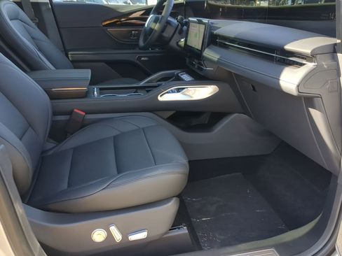 New 2026 Lincoln Nautilus Premier w/ Equipment Group 102A image 24