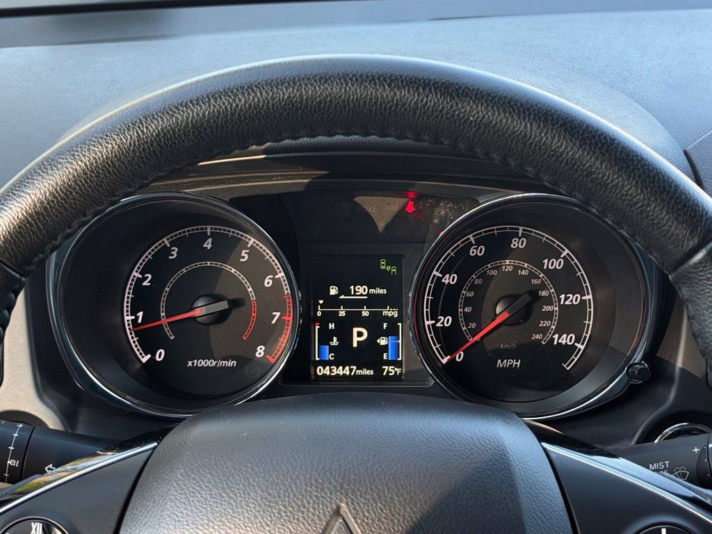 Used 2025 Mitsubishi Outlander Sport SE AWD/4WD image 16