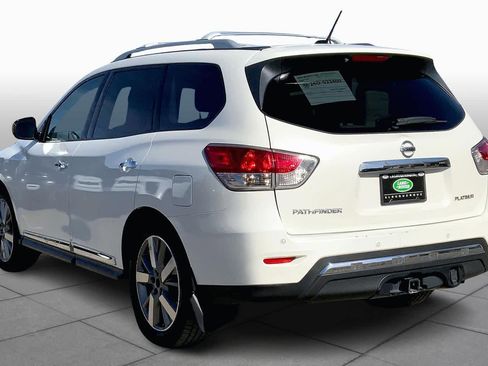 Used 2015 Nissan Pathfinder Platinum w/ Family Entertainment Package image 10
