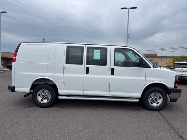 Used 2025 GMC Savana 2500 w/ Driver Convenience Package RWD image 4