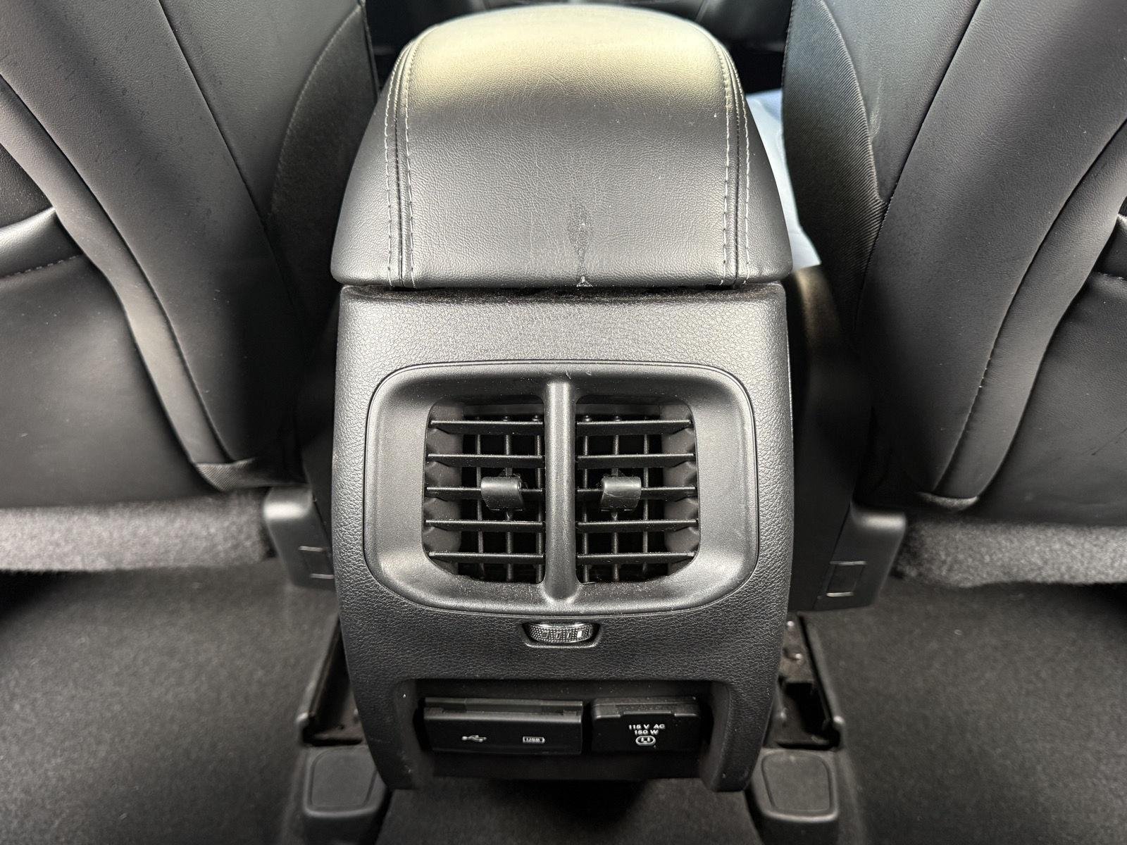 Used 2019 Jeep Cherokee High Altitude AWD/4WD image 28