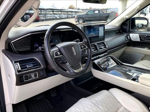 Used 2023 Lincoln Navigator L Black Label image 17