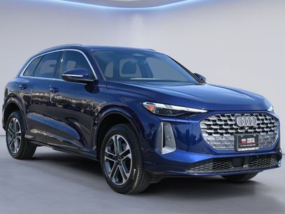 Certified 2025 Audi Q5 Premium w/ Convenience Package