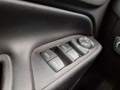 Used 2019 Chevrolet Equinox LT FWD image 18