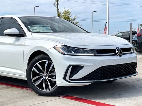 New 2025 Volkswagen Jetta SE image 7