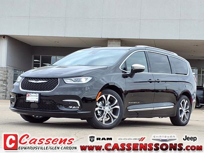 New 2026 Chrysler Pacifica Pinnacle w/ Trailer Tow Group