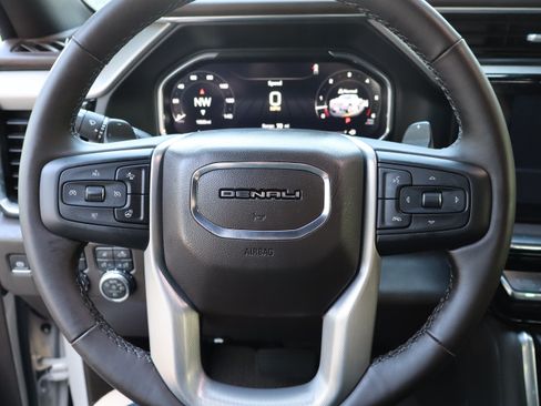 Used 2026 GMC Sierra 1500 Denali w/ Denali Reserve Package AWD/4WD image 24