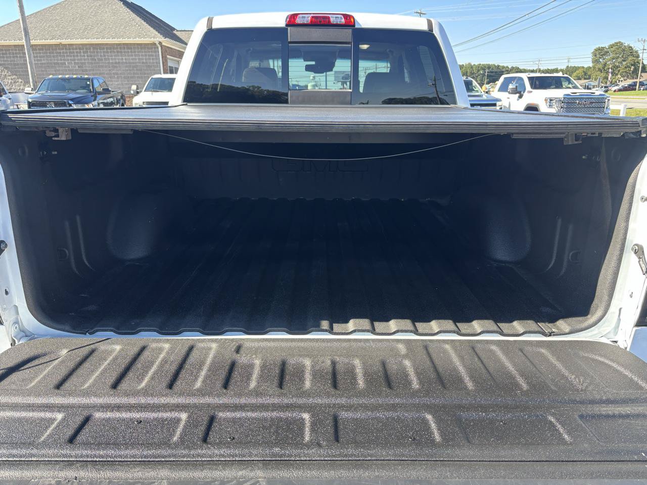 Used 2018 GMC Sierra 1500 SLT w/ Texas SLT Premium Package AWD/4WD image 7