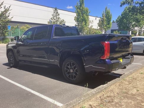 Used 2024 Toyota Tundra Platinum AWD/4WD image 8