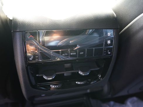 New 2025 Jeep Grand Cherokee L Limited w/ Trailer Tow Package image 13