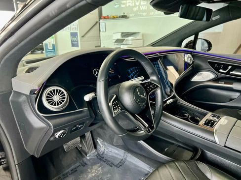 Used 2023 Mercedes-Benz EQS 580 4MATIC Sedan image 13