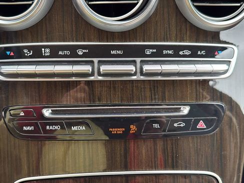 Used 2016 Mercedes-Benz GLC 300 image 32