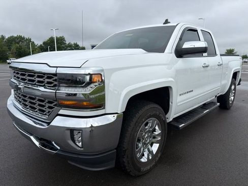 Used 2017 Chevrolet Silverado 1500 LT w/ All Star Edition AWD/4WD image 2