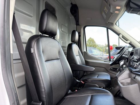 Used 2023 Ford Transit 250 Medium Roof RWD image 12
