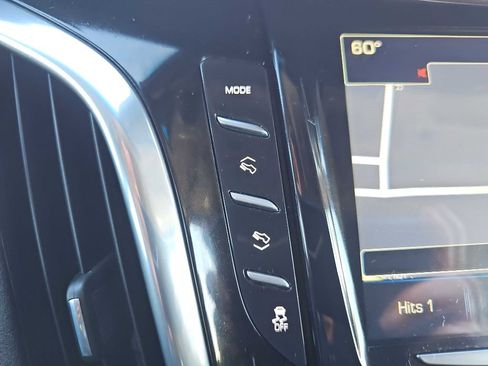 Used 2017 Cadillac Escalade ESV Luxury image 27