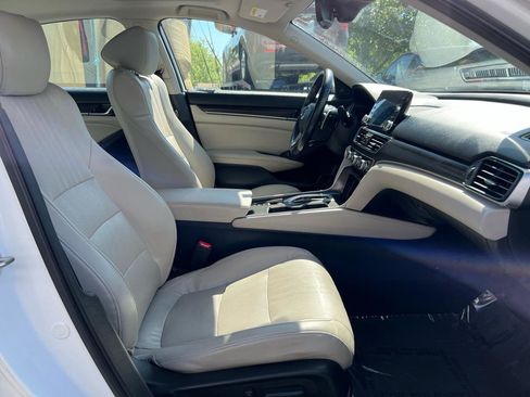 Used 2018 Honda Accord EX-L image 16