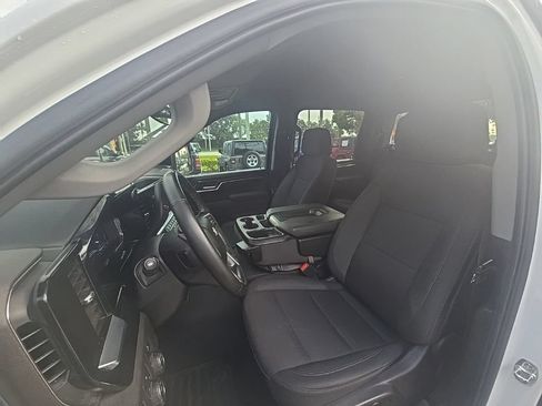Used 2025 Chevrolet Silverado 2500 LT w/ Convenience Package AWD/4WD image 19