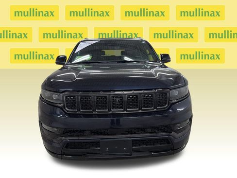 Used 2024 Jeep Grand Wagoneer L Series II w/ Quick Order Packagew 28T AWD/4WD image 16