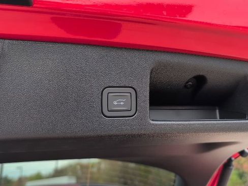 New 2026 Chevrolet Equinox EV RS image 11