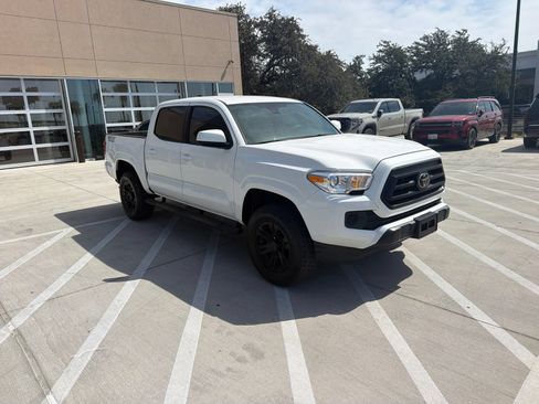 Used 2021 Toyota Tacoma SR w/ SR Convenience Package RWD image 4