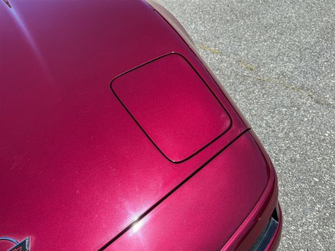 Used 1993 Chevrolet Corvette Convertible RWD image 16