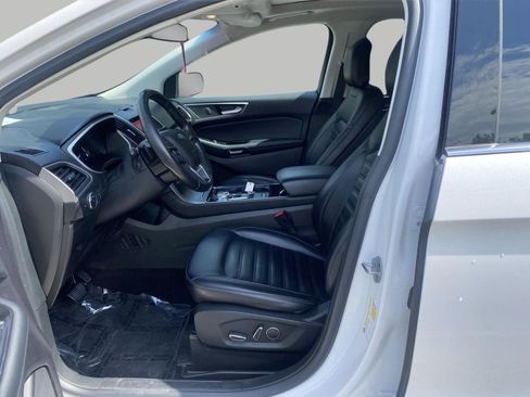 Used 2019 Ford Edge SEL w/ Equipment Group 201A AWD/4WD image 3