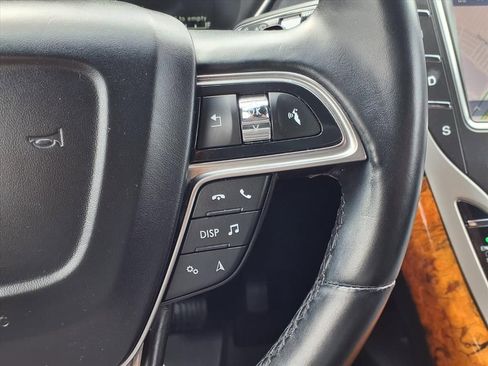 Used 2020 Lincoln Nautilus Reserve w/ Equipment Group 201A image 18