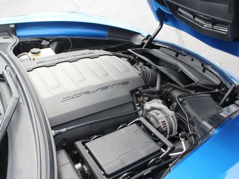 Used 2014 Chevrolet Corvette Stingray Coupe image 25