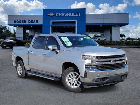 Certified 2022 Chevrolet Silverado 1500 LT w/ Convenience Package II image 1