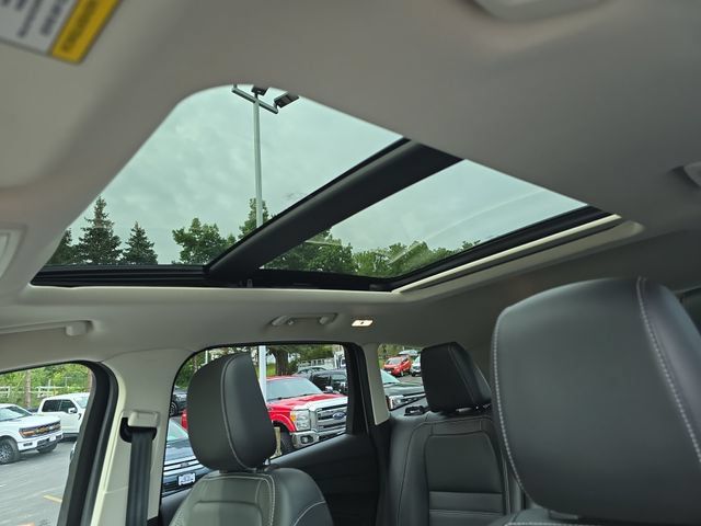 Used 2018 Ford Escape SEL w/ Ford Safe & Smart Package AWD/4WD image 27