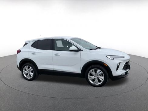 Used 2025 Buick Encore GX Preferred image 2