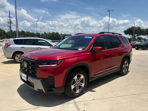 Certified 2026 Honda Pilot EX-L image 4