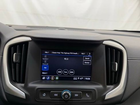 Used 2024 GMC Terrain SLE image 31