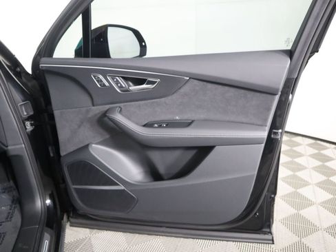 New 2025 Audi SQ7 Prestige image 27