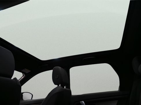 Used 2021 Land Rover Discovery Sport S R-Dynamic image 31