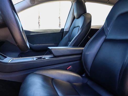 Used 2021 Tesla Model Y Performance AWD/4WD image 25