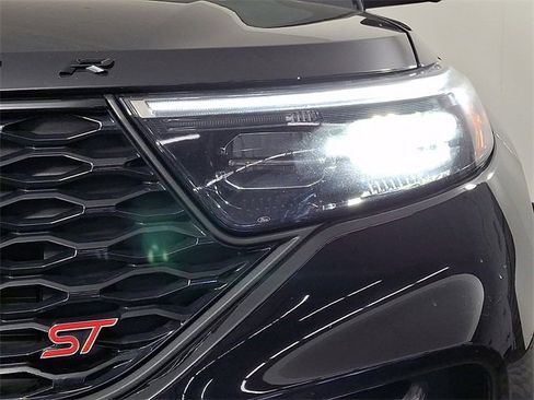 Used 2022 Ford Explorer ST w/ Equipment Group 401A image 12