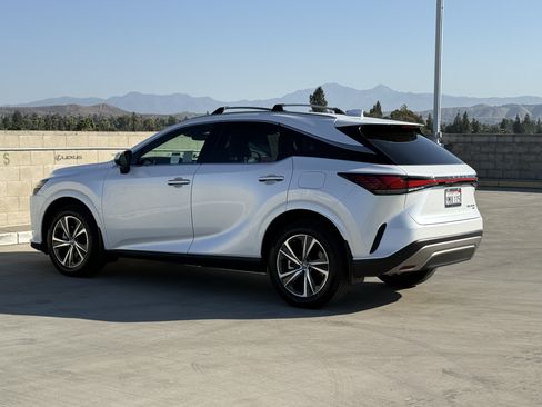 Certified 2024 Lexus RX 350h w/ Convenience Package AWD/4WD image 10
