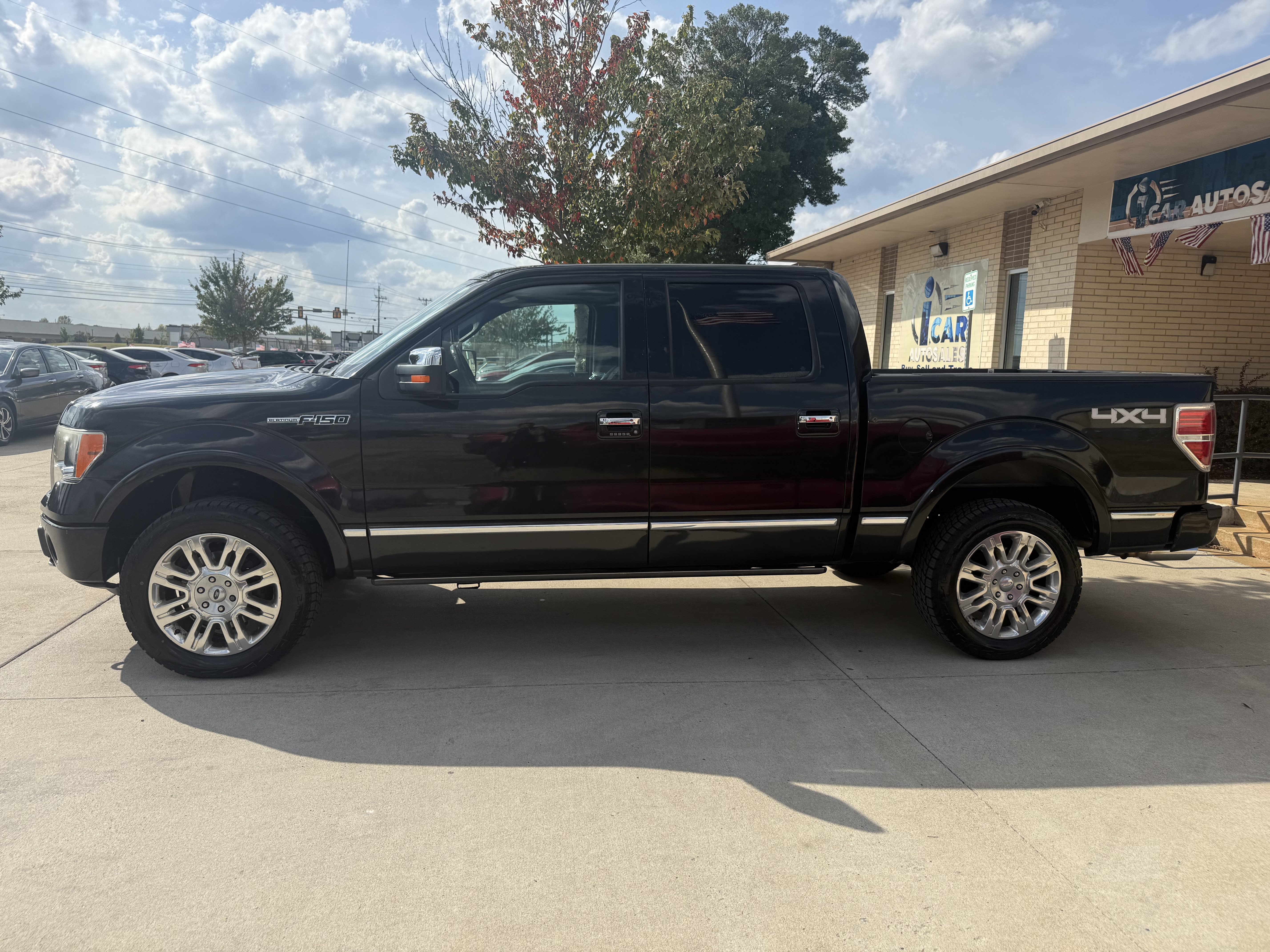Used 2012 Ford F150 Platinum AWD/4WD image 3