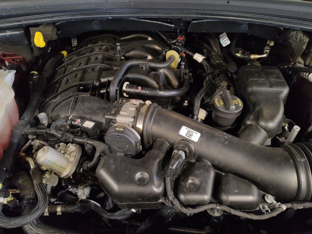 Used 2023 Jeep Grand Cherokee L Laredo RWD image 30