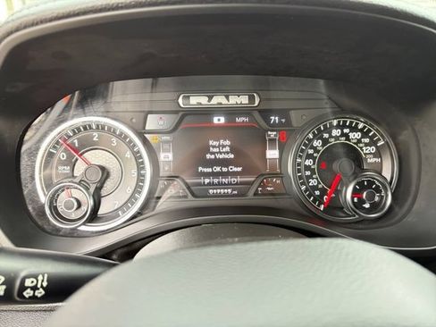 Used 2023 RAM 1500 Laramie RWD image 11