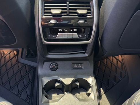 Used 2019 BMW X7 xDrive40i w/ Premium Package AWD/4WD image 19