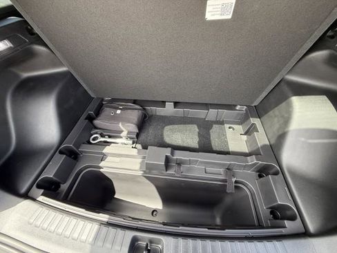 New 2025 Chevrolet Blazer EV LT image 25