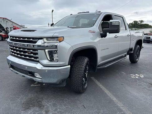 Used 2023 Chevrolet Silverado 3500 LTZ AWD/4WD image 7