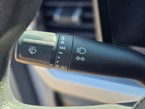 Used 2024 Ford F250 XLT image 38