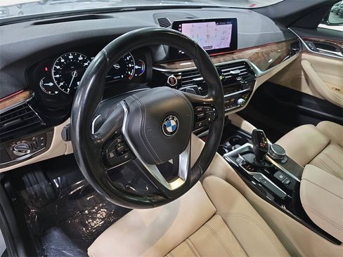 Used 2019 BMW 540i w/ Convenience Package image 16