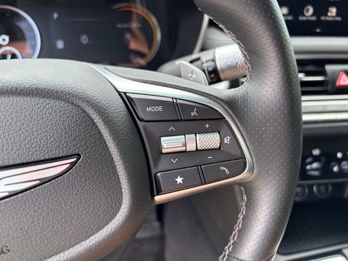 Used 2026 Genesis G70 2.5T RWD image 29