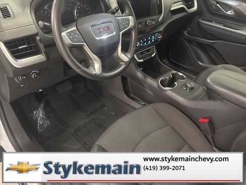 Used 2022 GMC Terrain SLE image 18