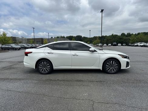 New 2025 Nissan Altima 2.5 SV w/ SV Premium Package image 9